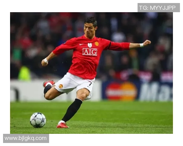 足球波特的传奇之路:从青涩少年到世界顶级球员的成长故事